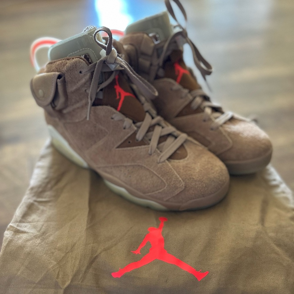 Travis Scott x Air Jordan 6